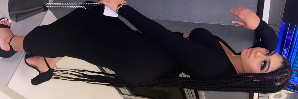 Muvanaee's profile banner image