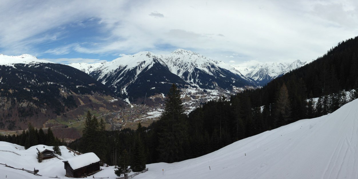 Simon Mortimer banner