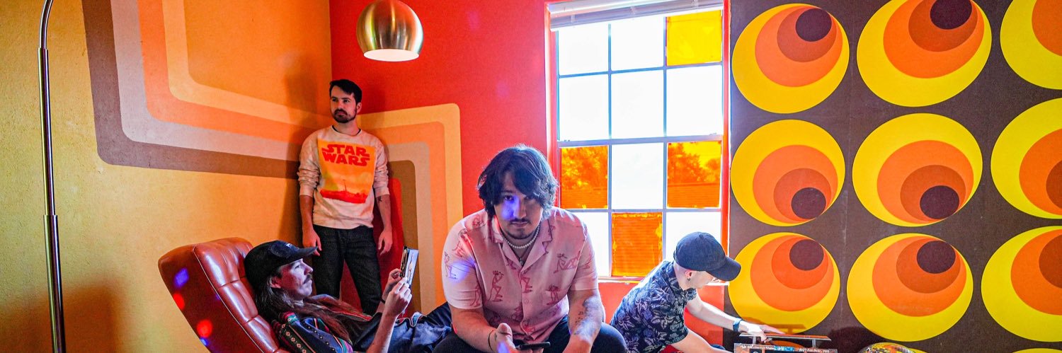 BACKDR🙁P VIOLET banner