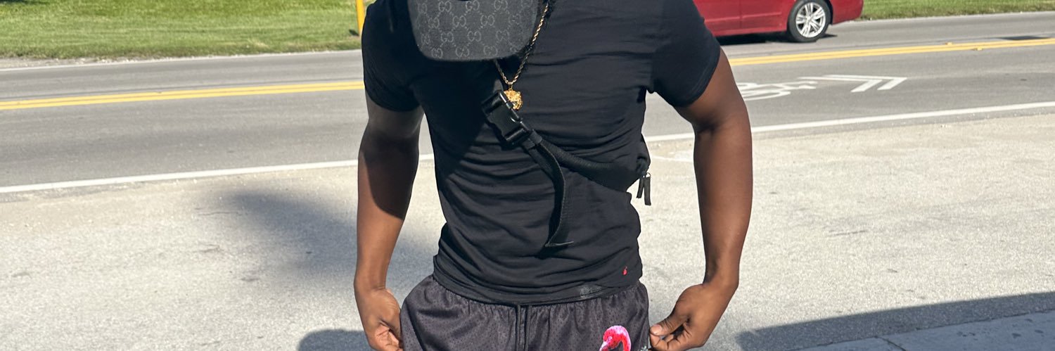 flexin_zoe's profile banner image