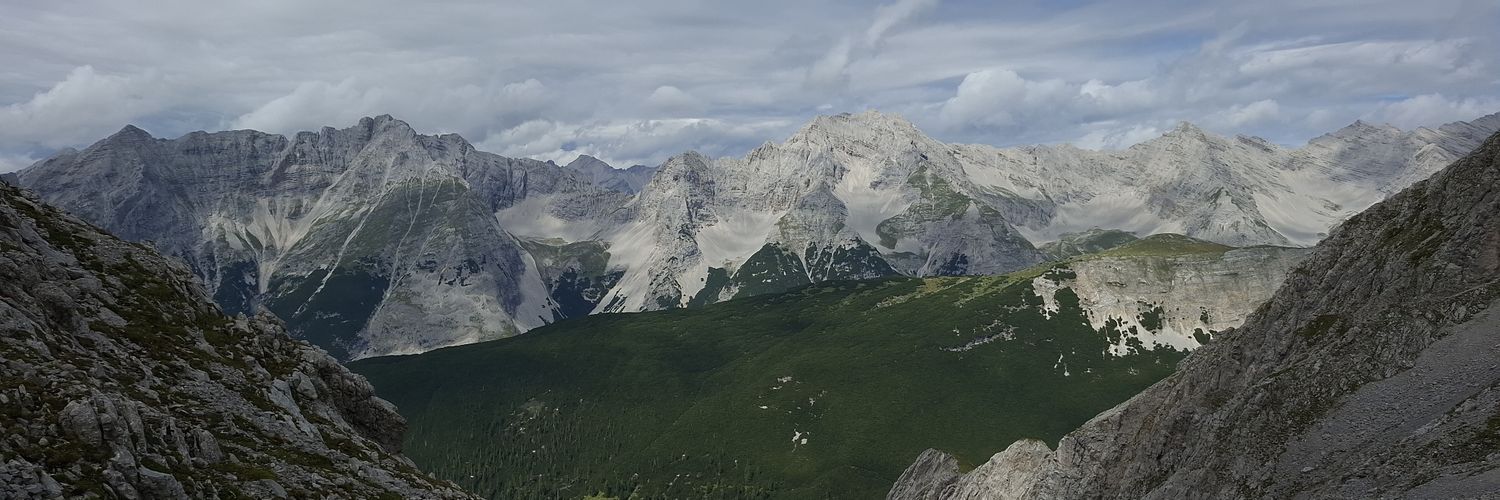 UkuT21's profile banner image