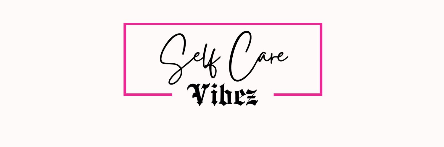 PinkLoveLee18's profile banner image