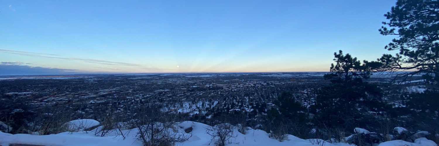 moodissen's profile banner image
