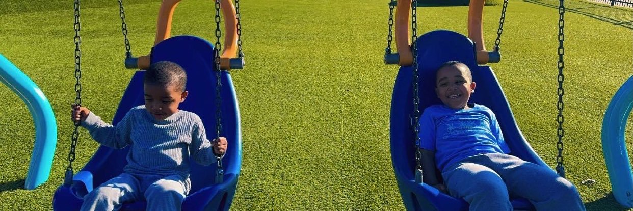therealaszia's profile banner image