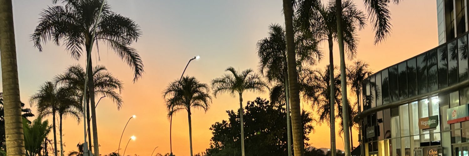 vithpinto_'s profile banner image