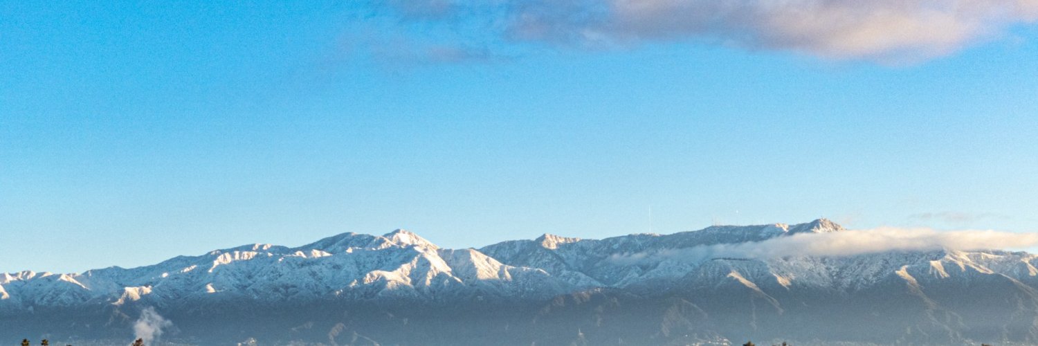f256852621's profile banner image