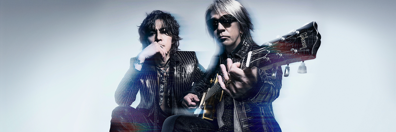 B'z's banner
