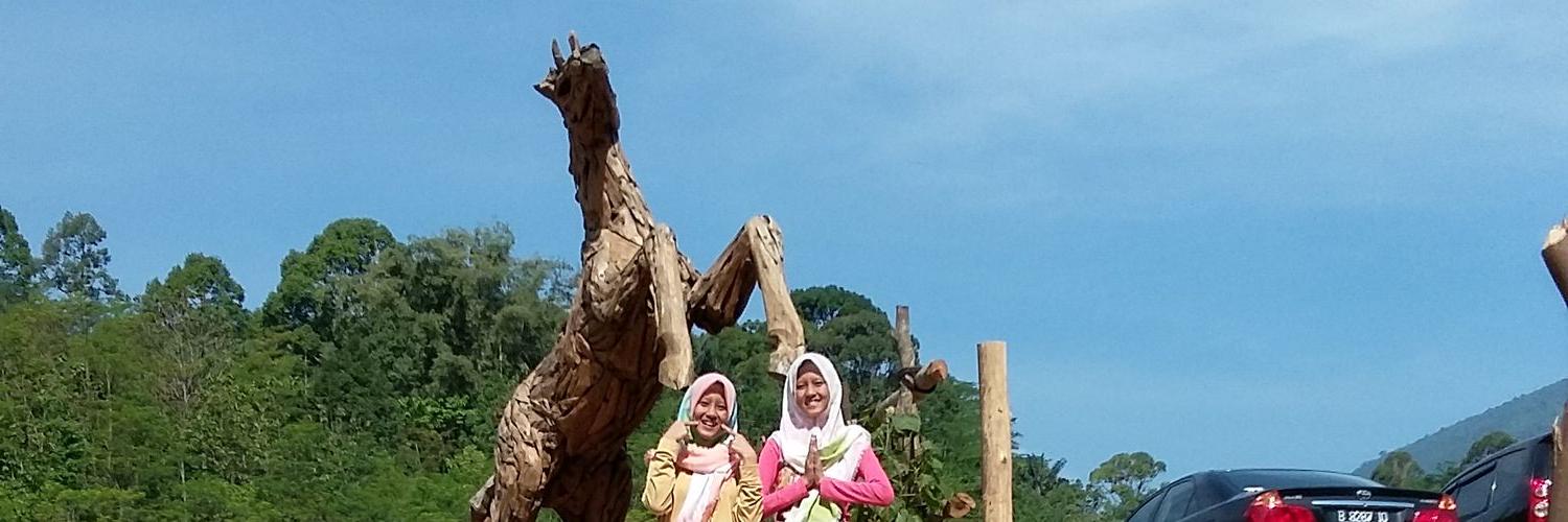 PutriSyarifani's profile banner image