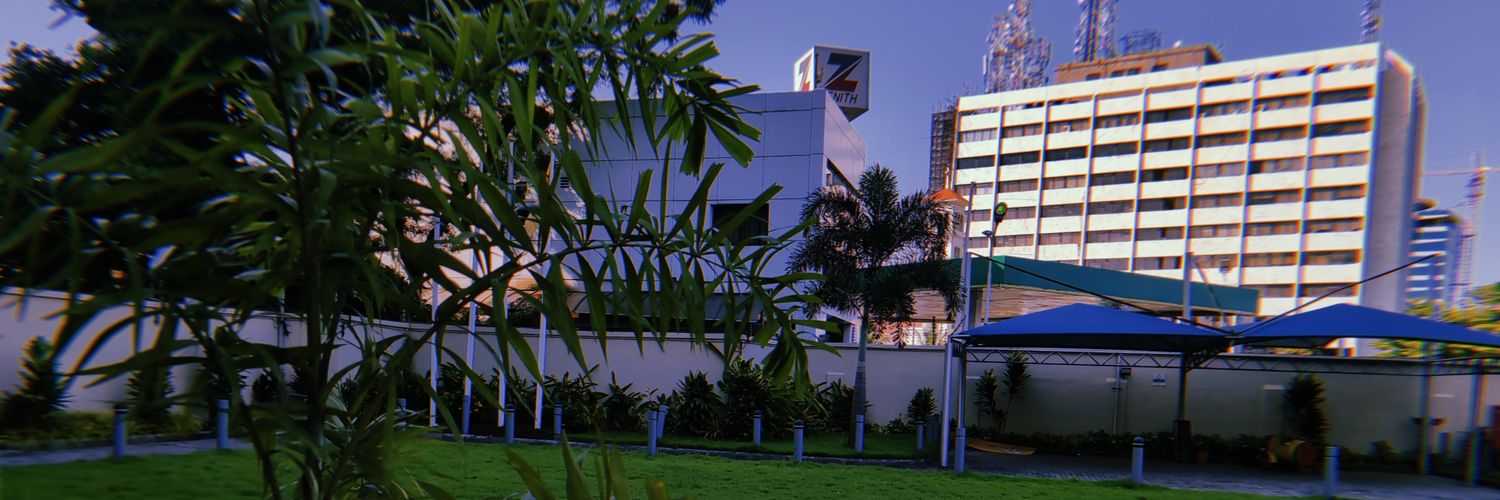 A Comet ☄️ banner