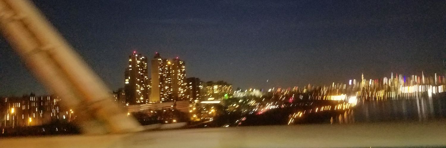 lexilowe2000's profile banner image