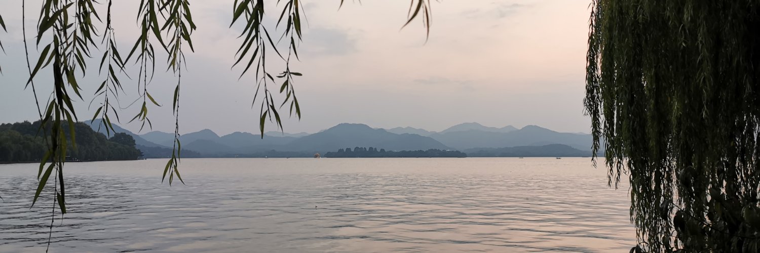 yimu's profile banner image