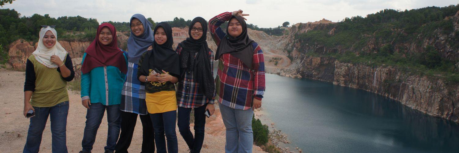 cikjuneee's profile banner image