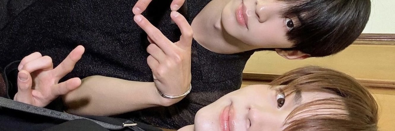 zcldore's profile banner image