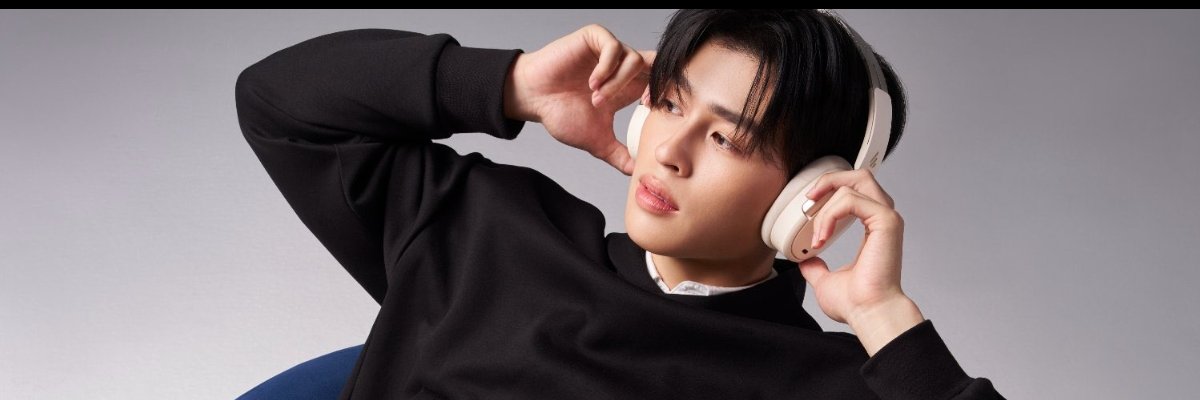 plawannaphat's profile banner image