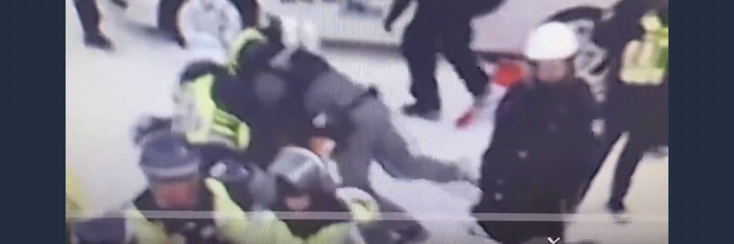 fuck la caq banner