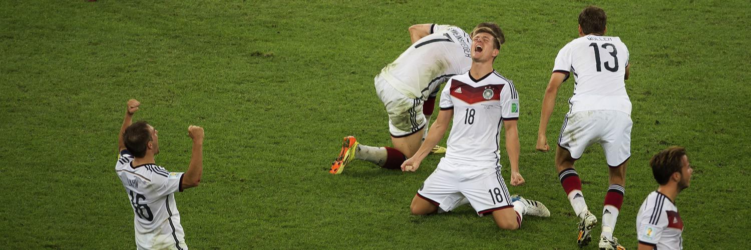 Toni Kroos's banner