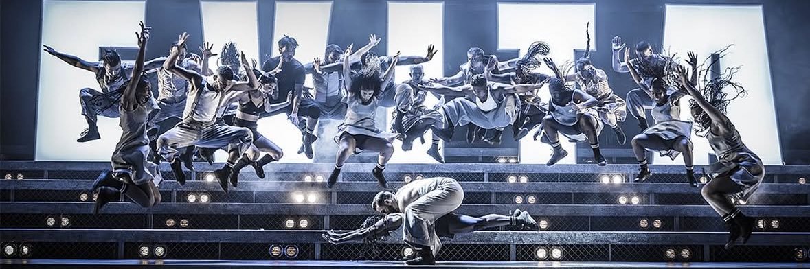 em | seen evita's banner