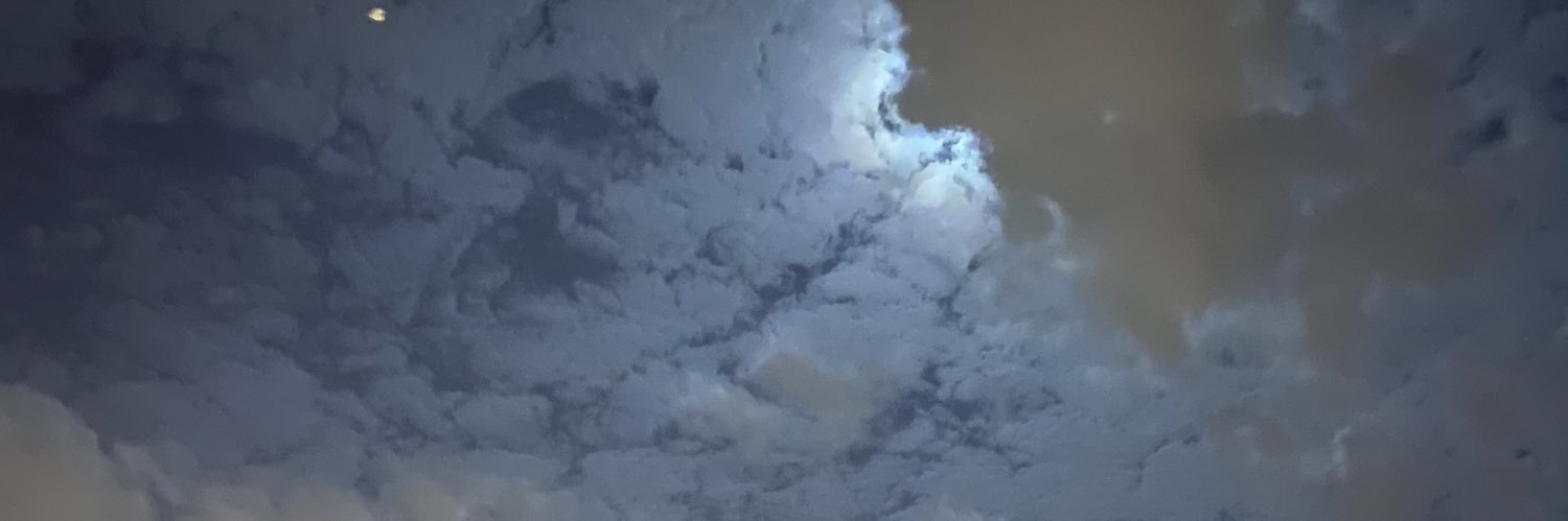 ke_ds_'s profile banner image