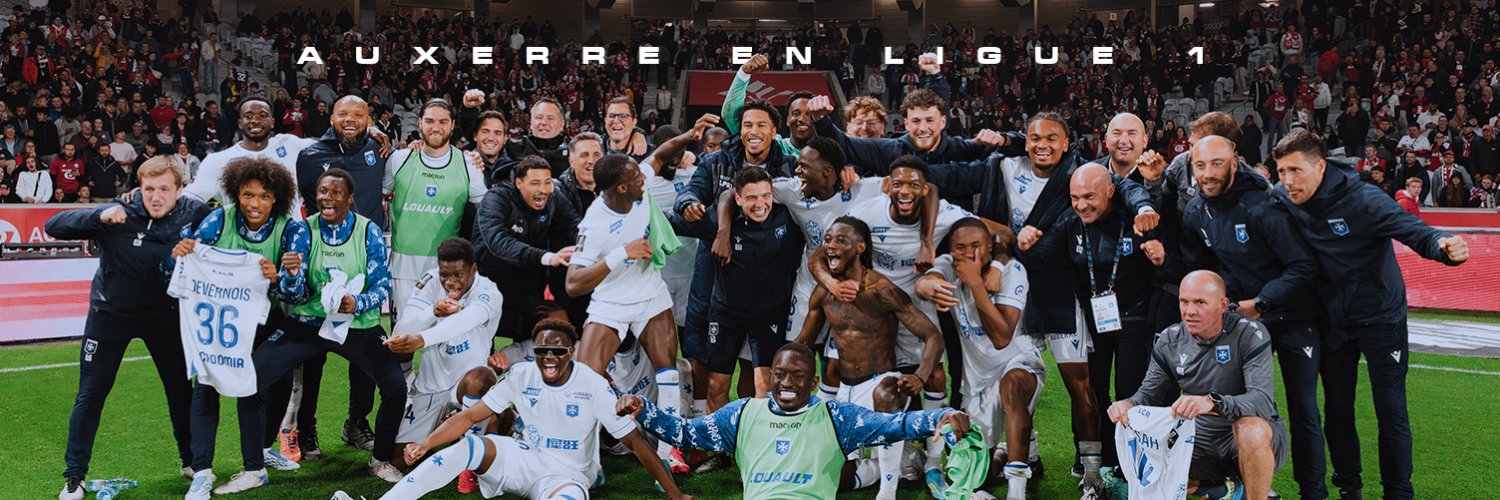 AJ Auxerre banner