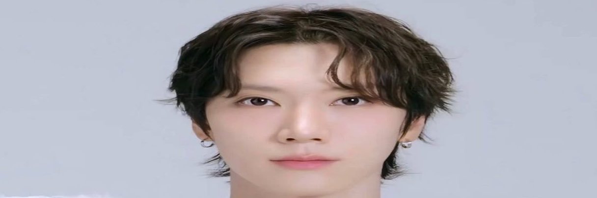 10hyucker's profile banner image