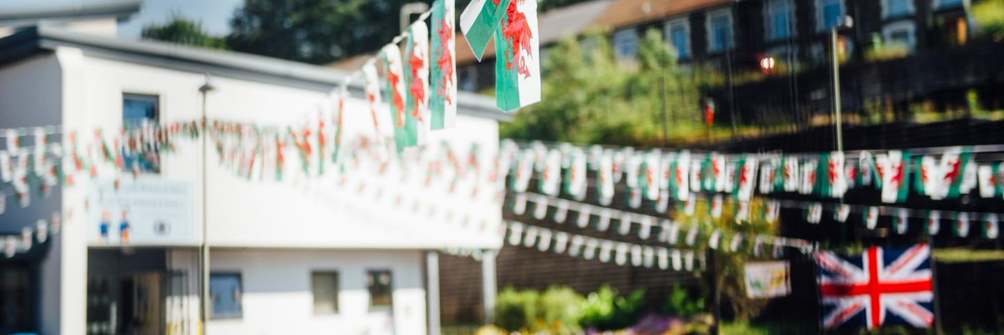 White Rose Primary banner