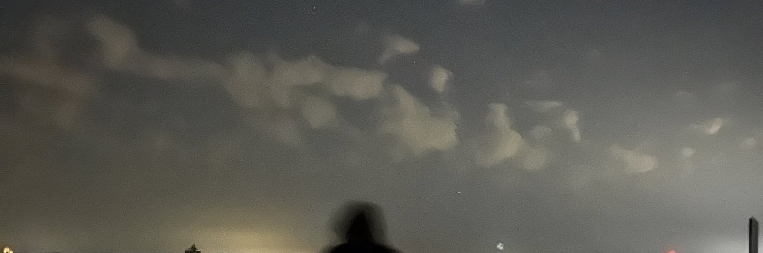 drewswrl's profile banner image