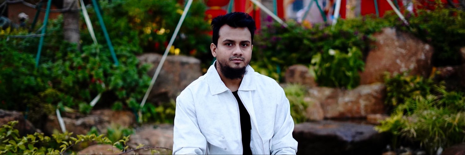 ishaan_amir's profile banner image
