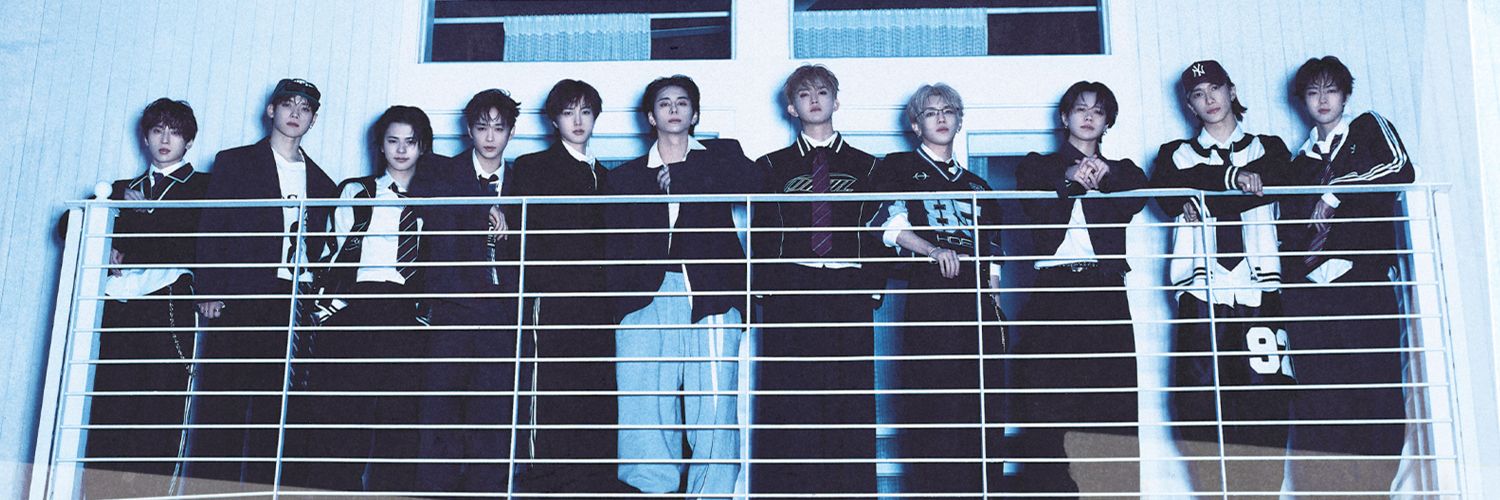 MAYU🌺💙❤⚽️🌈🌹 banner