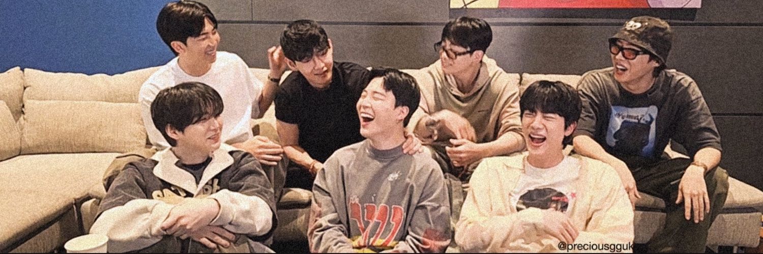 Anouk⁷ ⟭⟬ 🌈 💜 seeing BTS 🥹 banner