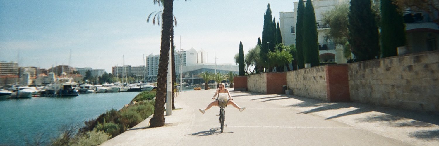 chloenelsonn_'s profile banner image
