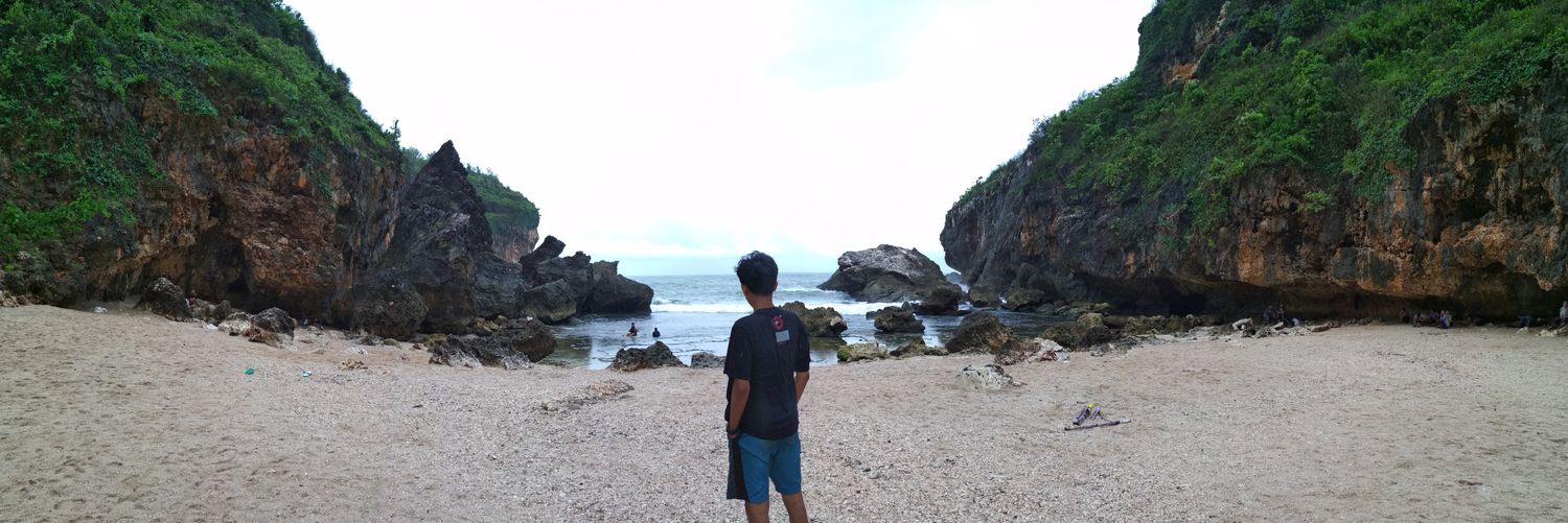 Rosidba's profile banner image