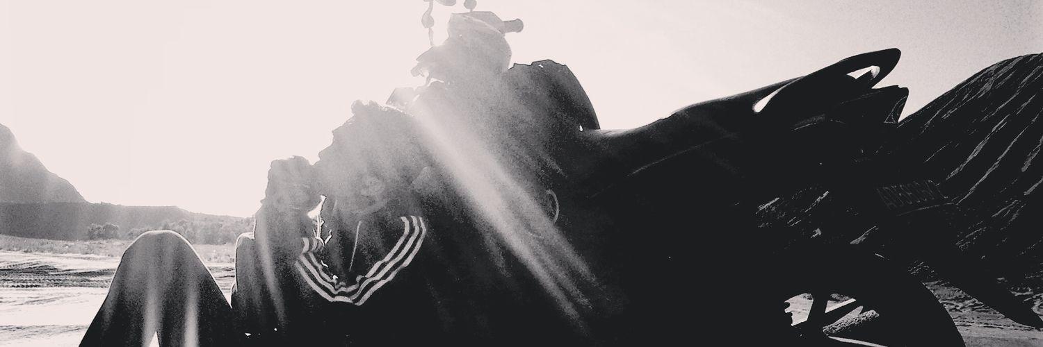 santozbaik's profile banner image