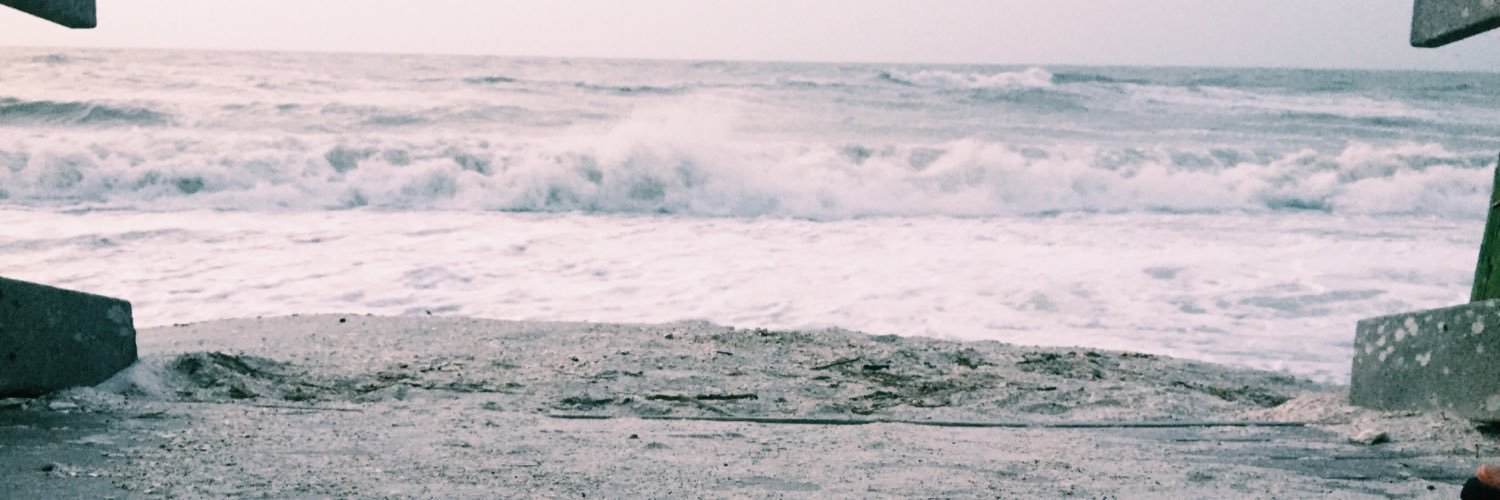 a_memorie's profile banner image