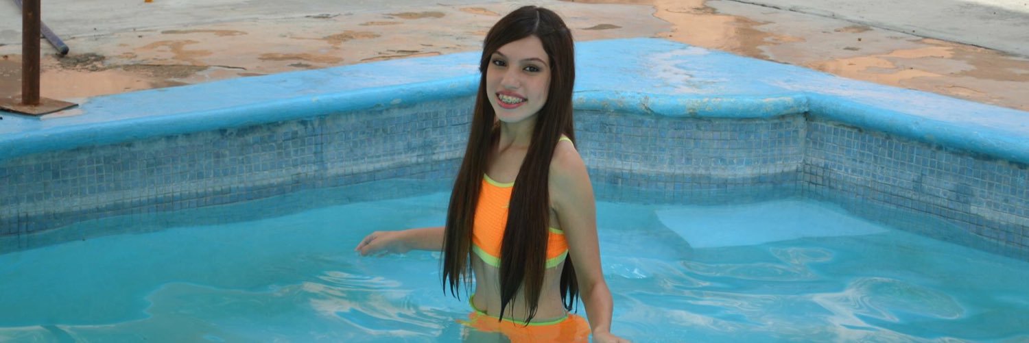 devany_aidee's profile banner image