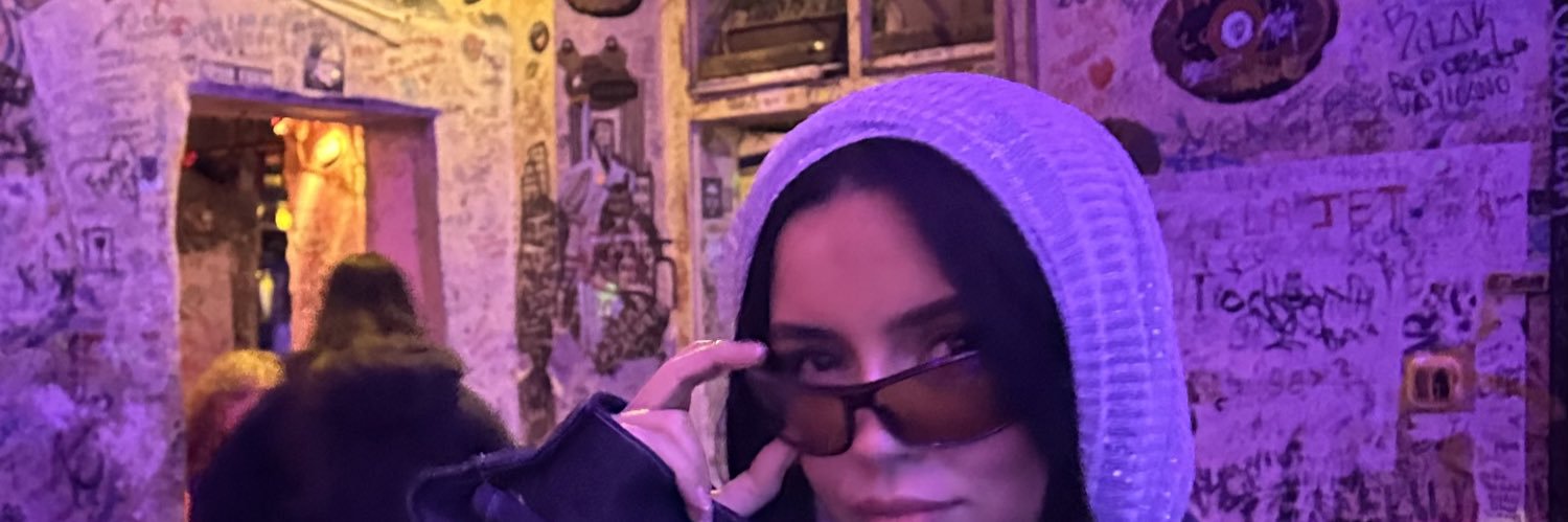 HollyNewnham's profile banner image