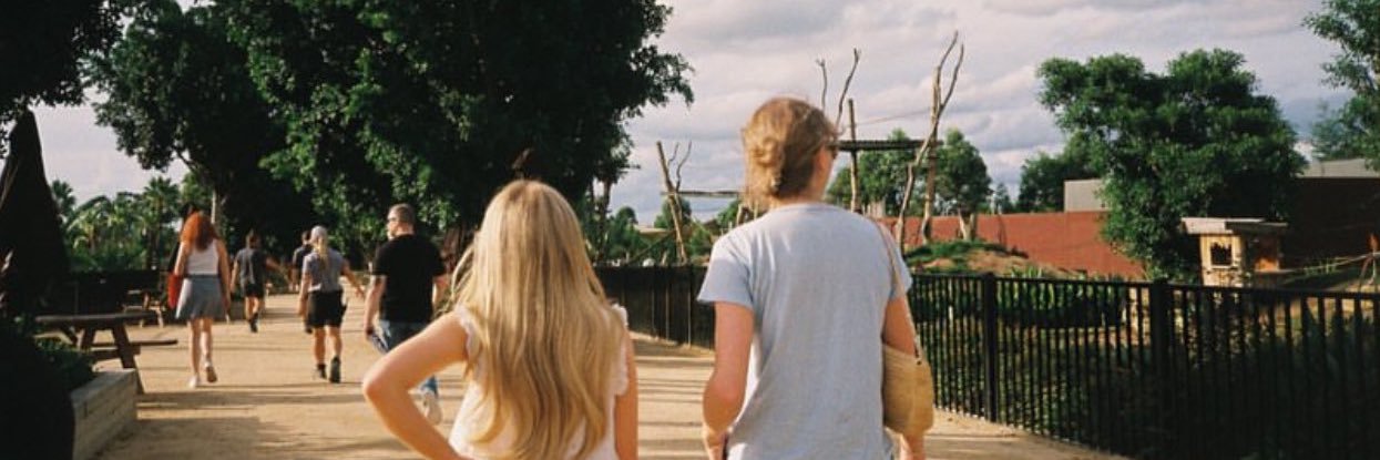 ลดาสวิฟ ft. carpenters banner