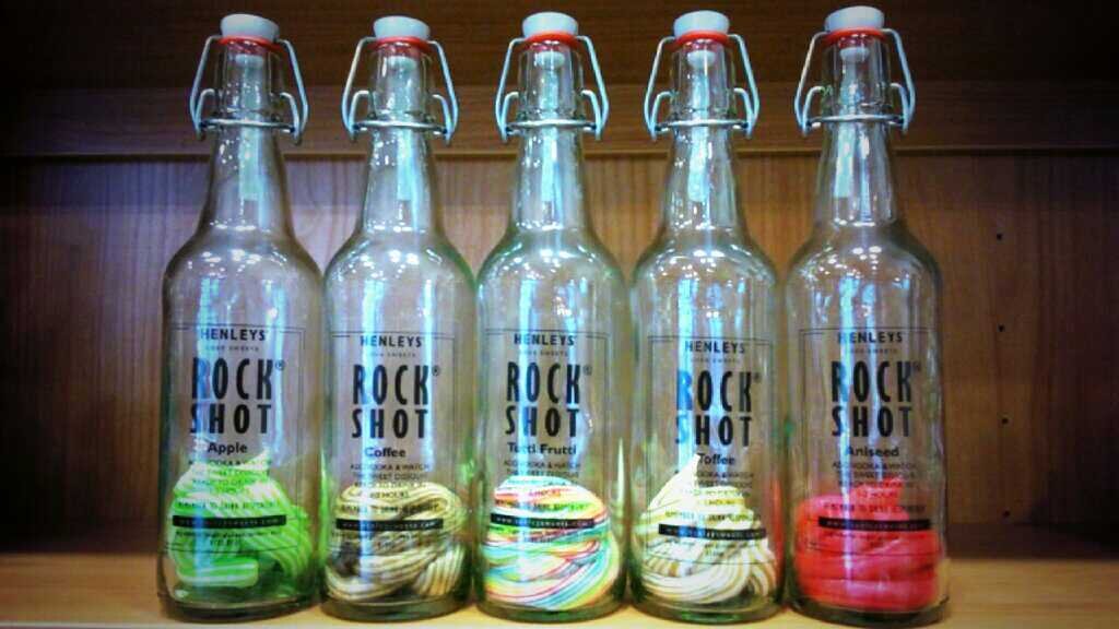 Henleys Sweets banner