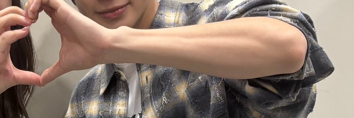 bibiriiiin's profile banner image