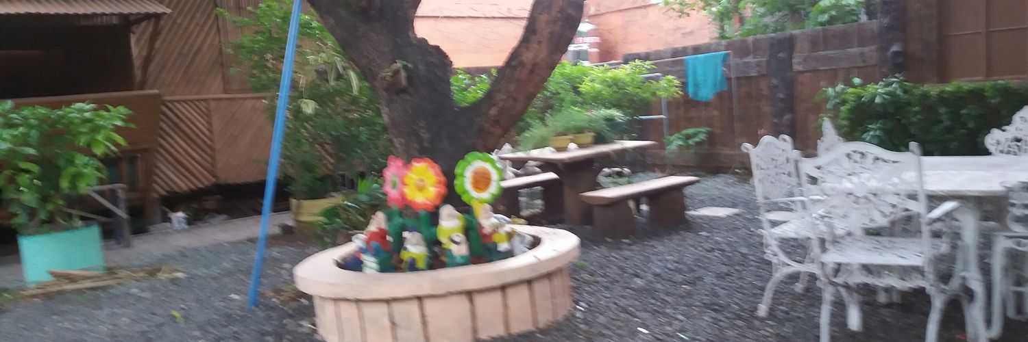 MerleRonquillo's profile banner image
