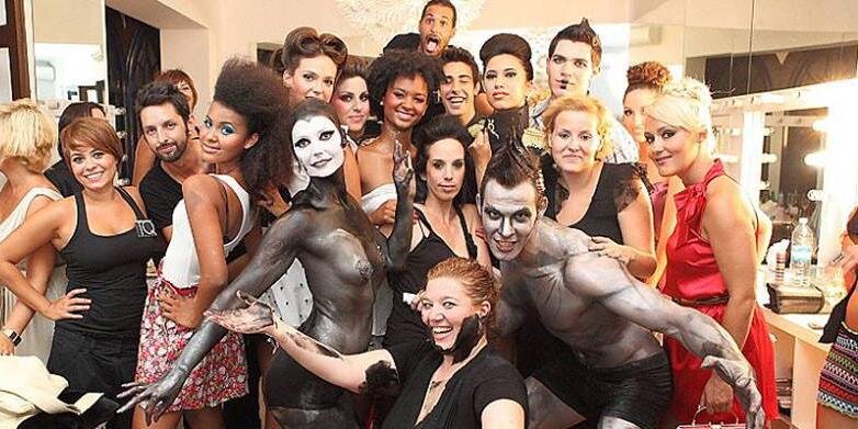 arteness // make-up banner