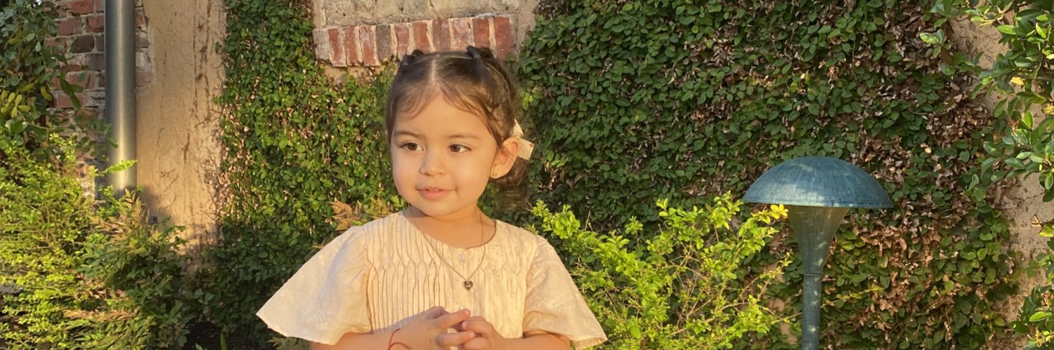 natalievaladez_'s profile banner image