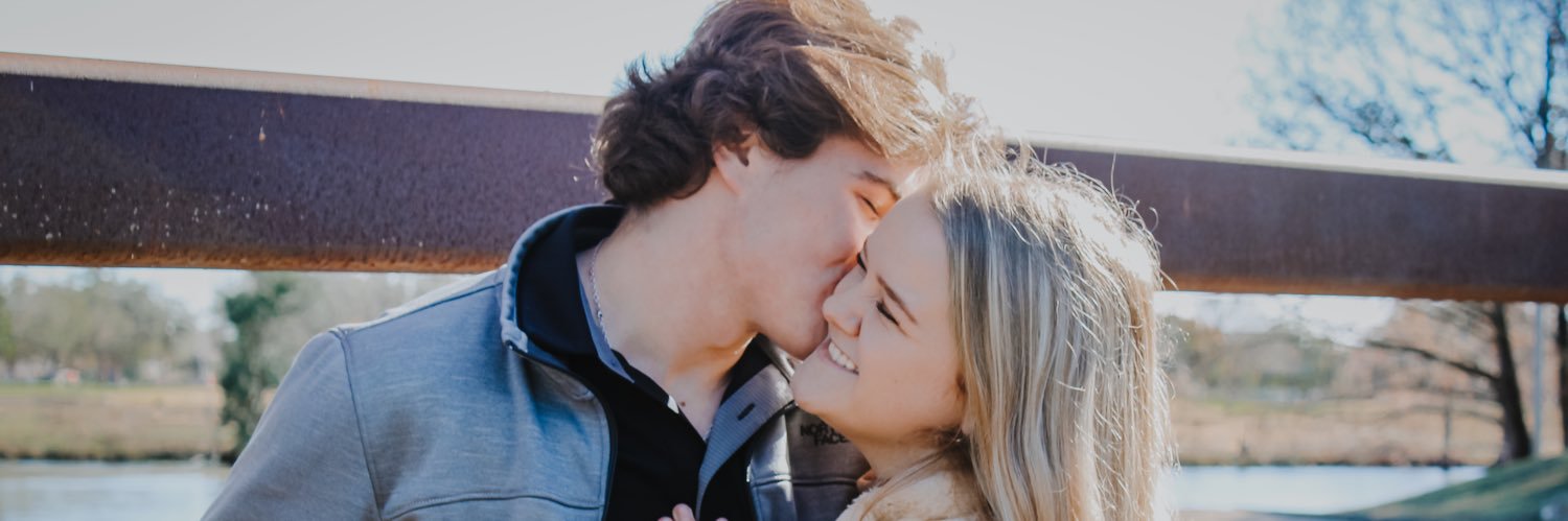 hadlee_gray4's profile banner image