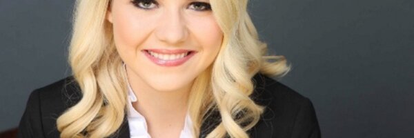 ElizSmart Profile Banner