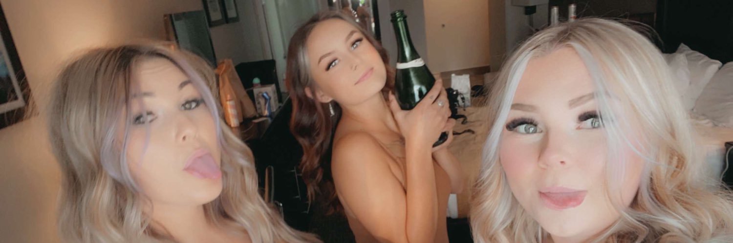 laineejadee's profile banner image