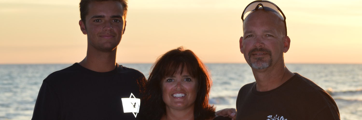 Lori_Maynard_'s profile banner image
