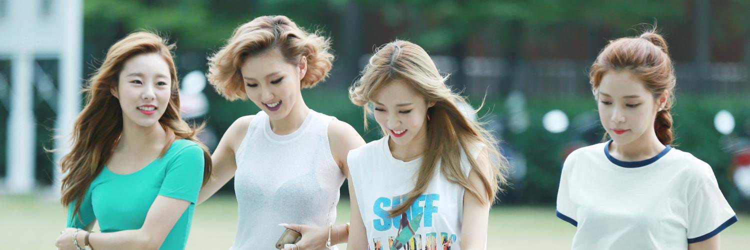mamamoosg's profile banner image