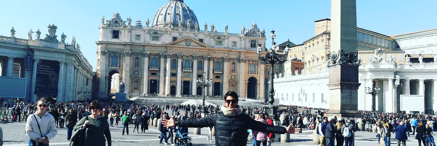 lolocharango's profile banner image