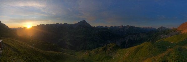 carowid Profile Banner