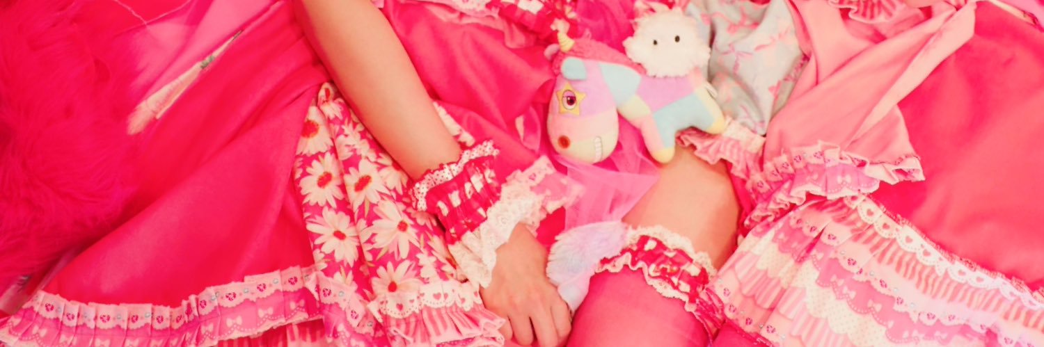adoooocoi's profile banner image