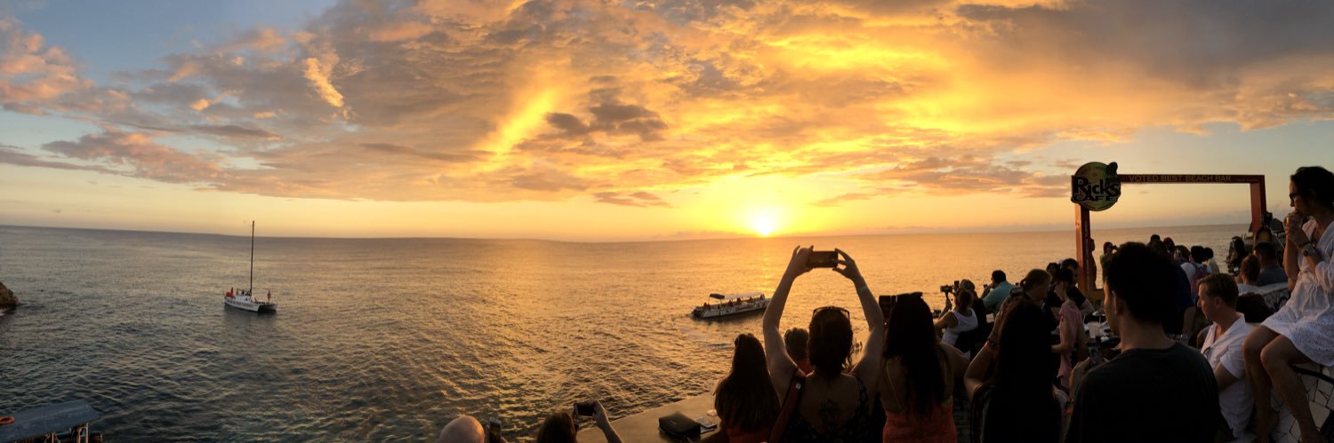 🏁 Mendoza Fan Club 🏁 banner